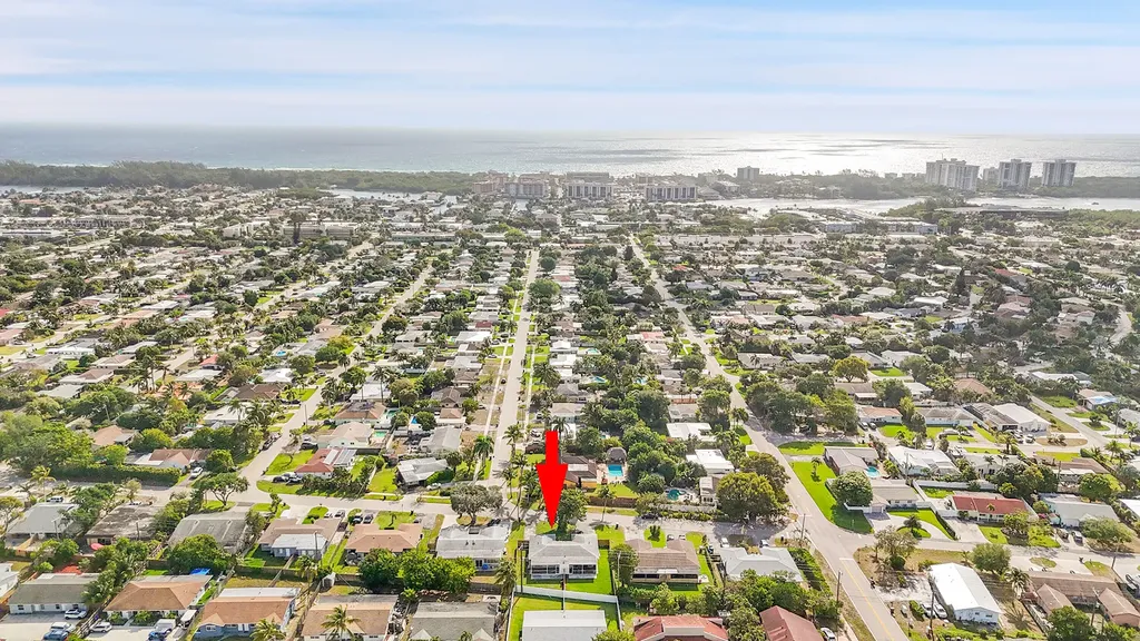 2821 NE 2nd Avenue Boca Raton FL 33431