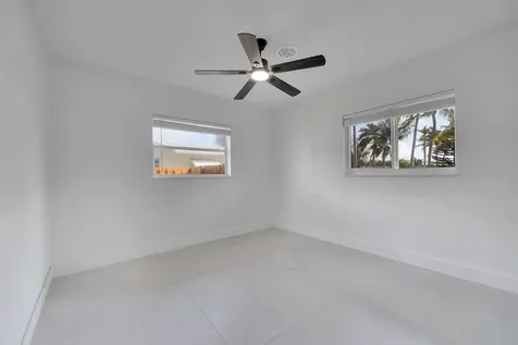 2821 NE 2nd Avenue Boca Raton FL 33431