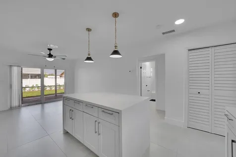 2821 NE 2nd Avenue Boca Raton FL 33431