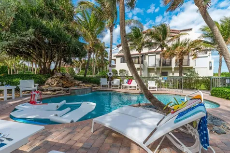 4643 Ne Ocean Boulevard Jensen Beach FL 34957