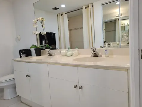 4401 Crystal Lake Drive Deerfield Beach FL 33064