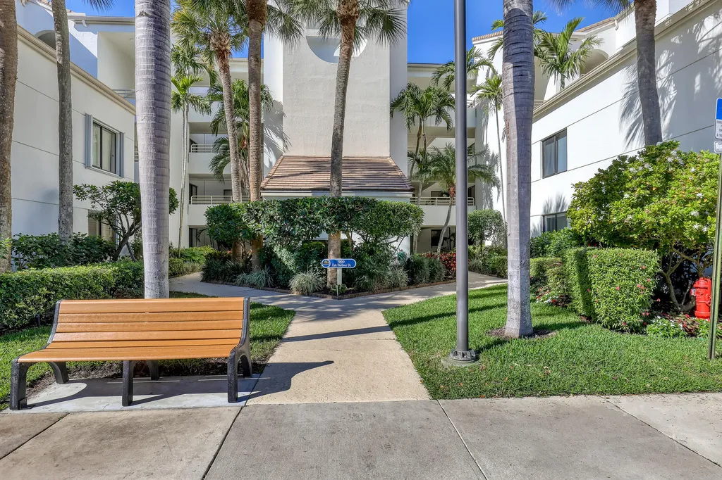 945 Oak Harbour Drive Juno Beach FL 33408