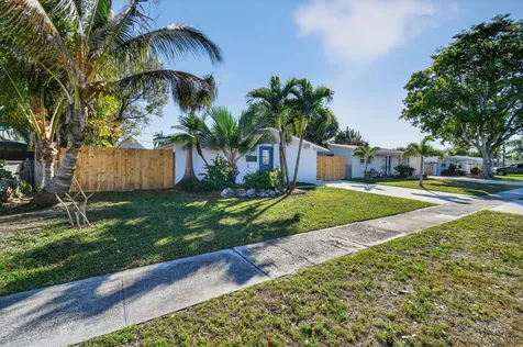 3762 Florida Boulevard Palm Beach Gardens FL 33410