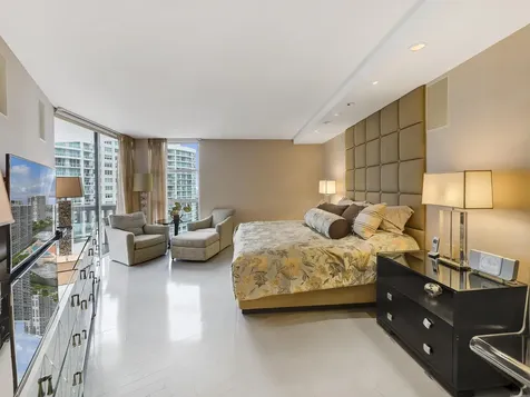 20281 E Country Club Drive Aventura FL 33180