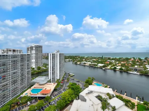 20281 E Country Club Drive Aventura FL 33180