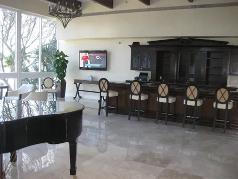 20281 E Country Club Drive Aventura FL 33180