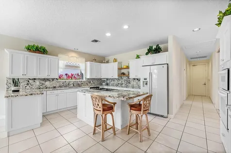 4 Sutton Drive Boynton Beach FL 33436