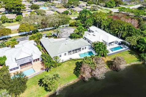 4 Sutton Drive Boynton Beach FL 33436