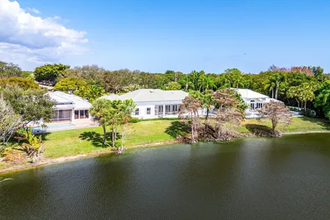 4 Sutton Drive Boynton Beach FL 33436