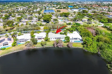 4 Sutton Drive Boynton Beach FL 33436