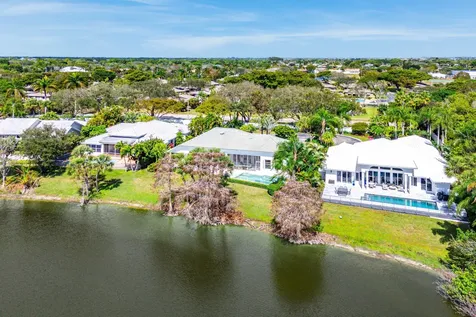 4 Sutton Drive Boynton Beach FL 33436