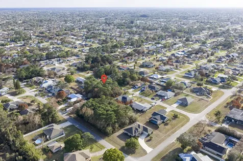 Xxx SW Tivan Lane Port Saint Lucie FL 34984
