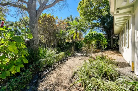 104 Weomi Lane Jupiter FL 33458