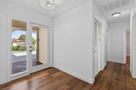 3790 Dogwood Avenue Palm Beach Gardens FL 33410