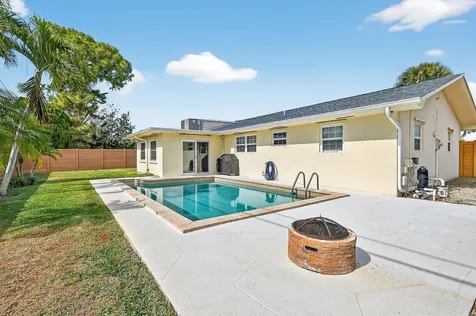 3790 Dogwood Avenue Palm Beach Gardens FL 33410
