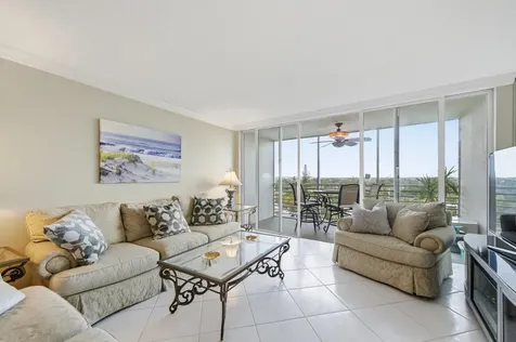 2731 Ne 14th Street Causeway Pompano Beach FL 33062