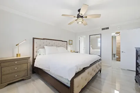 2731 Ne 14th Street Causeway Pompano Beach FL 33062