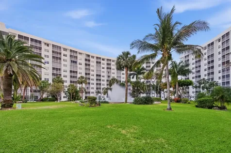 2731 Ne 14th Street Causeway Pompano Beach FL 33062