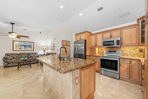 4991 Nw 47th Avenue Coconut Creek FL 33073