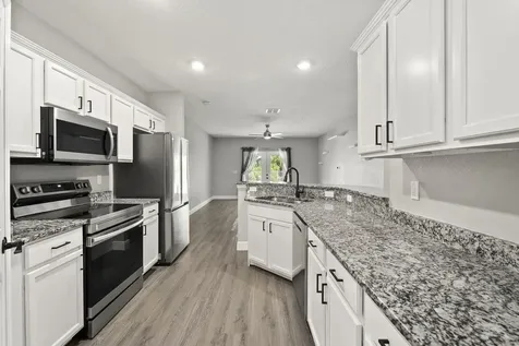 6105 Nw Gause Avenue Port Saint Lucie FL 34986