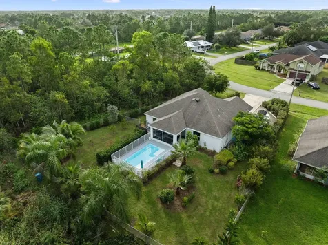 6105 Nw Gause Avenue Port Saint Lucie FL 34986