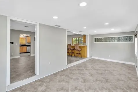 3450 Ne 19th Avenue Oakland Park FL 33306
