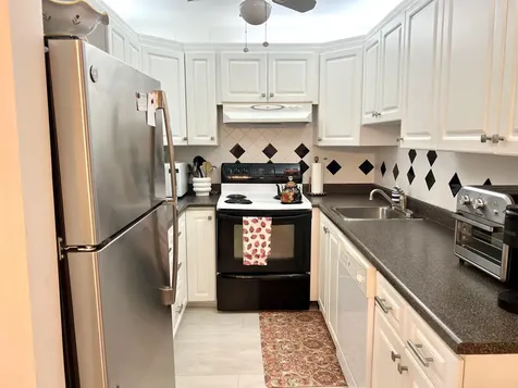 635 Durham W Deerfield Beach FL 33442