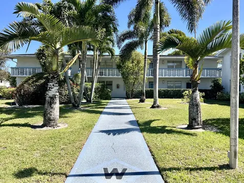 635 Durham W Deerfield Beach FL 33442