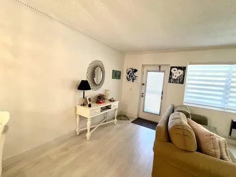 635 Durham W Deerfield Beach FL 33442