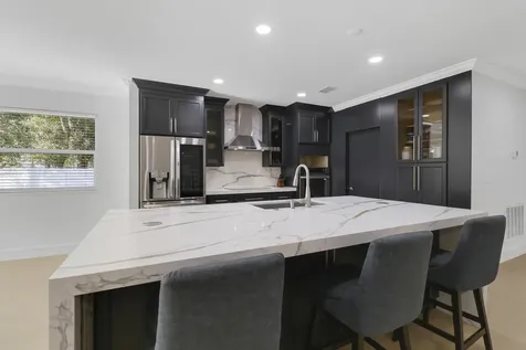 2120 Sw Trenton Port Saint Lucie FL 34984
