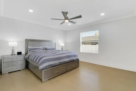 2120 Sw Trenton Port Saint Lucie FL 34984