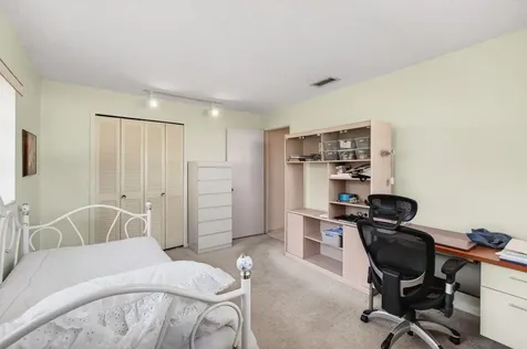 10244 Dovewood Lane Boynton Beach FL 33436