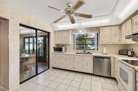 10244 Dovewood Lane Boynton Beach FL 33436