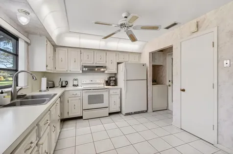 10244 Dovewood Lane Boynton Beach FL 33436