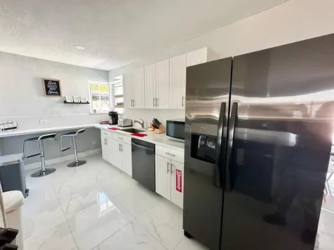 3871 Sw 31st Court West Park FL 33023