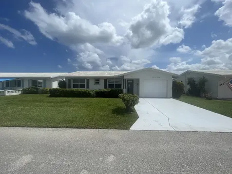 2396 Sw 13th Avenue Boynton Beach FL 33426