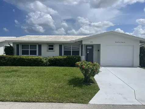 2396 Sw 13th Avenue Boynton Beach FL 33426