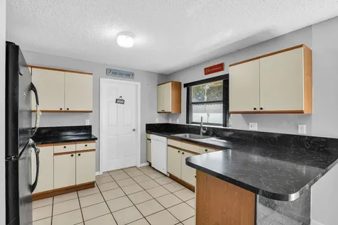 828 Mcintosh Street West Palm Beach FL 33405