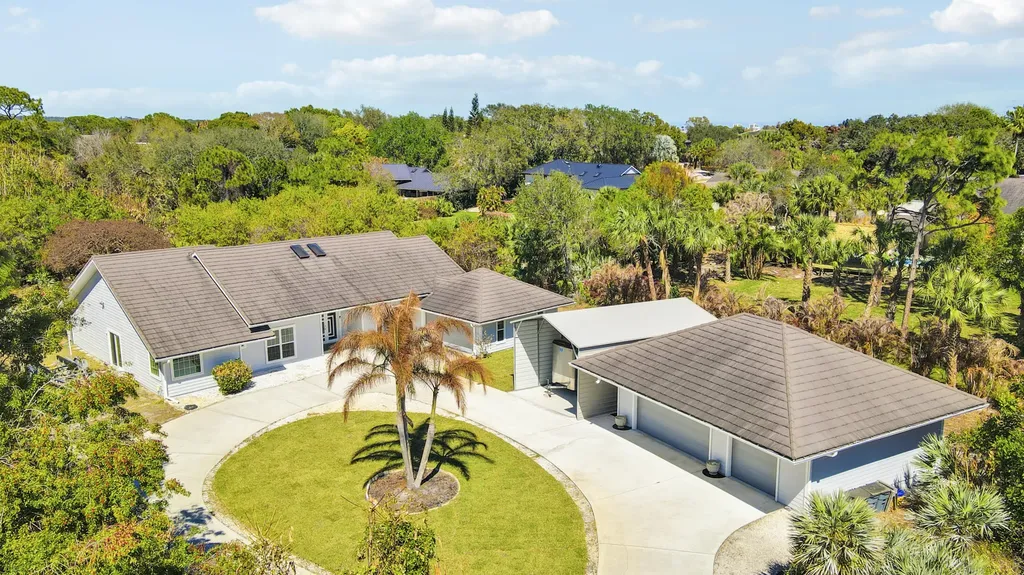 815 Ne Stokes Terrace Jensen Beach FL 34957