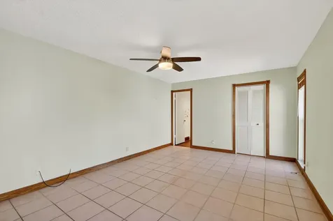 7352 Pine Forest Circle Lake Worth FL 33467