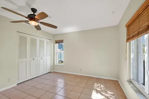 7352 Pine Forest Circle Lake Worth FL 33467