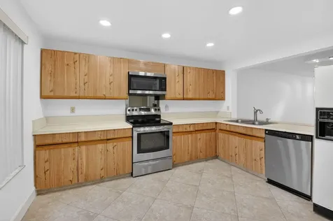 5533 Fairway Park Drive Boynton Beach FL 33437