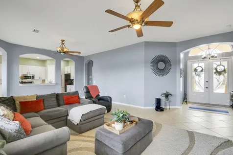 547 Sw Lake Manatee Way Port Saint Lucie FL 34986