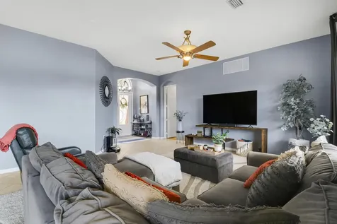 547 Sw Lake Manatee Way Port Saint Lucie FL 34986