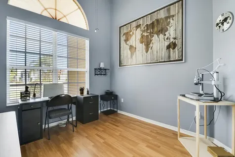 547 Sw Lake Manatee Way Port Saint Lucie FL 34986