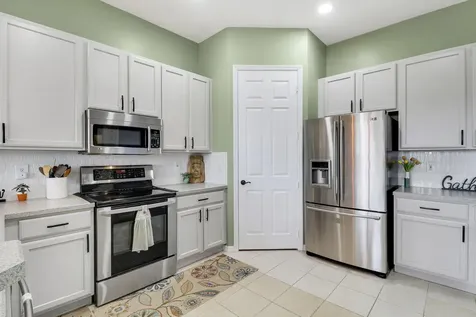 547 Sw Lake Manatee Way Port Saint Lucie FL 34986