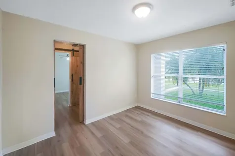 293 Sw Pagoda Terrace Port Saint Lucie FL 34953