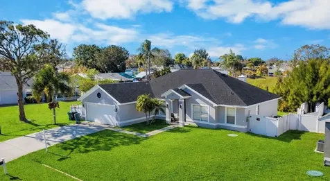 293 Sw Pagoda Terrace Port Saint Lucie FL 34953