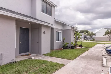 1402 Wharf Lane Greenacres FL 33463