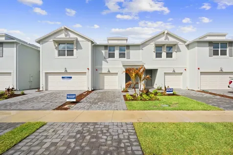 629 Salisbury Circle Fort Pierce FL 34982